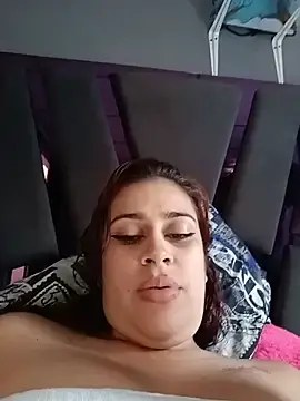 Stripchat Free Live Porn of MariBelle1