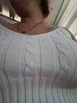 Stripchat Watch Live Sex Cams of MariBelle1
