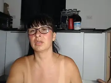 Stripchat Sex Cam of HellenLatin