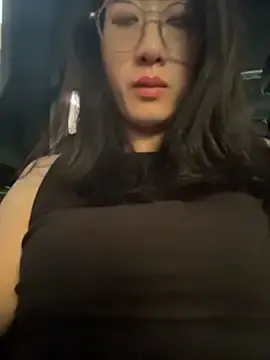 Stripchat Live Sex Cam of weiwei103