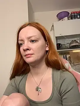Stripchat Live Sex Cam of Radiants_two