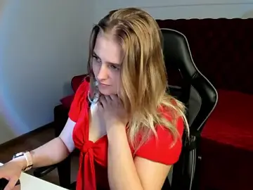 Stripchat Best live sex cam show of EllaBells