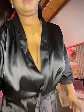 Stripchat Live Porn of amara_queen_