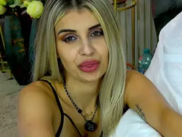 Stripchat Nude Webcam of MiaCharm