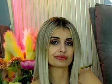 Stripchat Nude Webcam of MiaCharm
