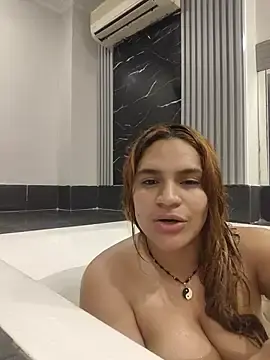 Stripchat Sex Cam of SexyFriends_