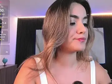 Stripchat Nude Webcam of IsabellaaJoness