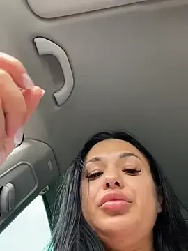 Stripchat Sex Chat of KayaGlow