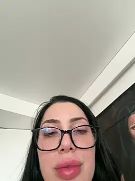 Stripchat Sex Cam of MyaSplash