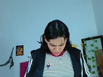 Stripchat Live Sex Cam of nyx_halfmoon