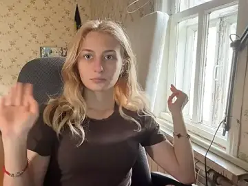Stripchat Nude Webcam of LisaBam