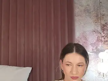 Stripchat Nude Webcam of AriaHeart