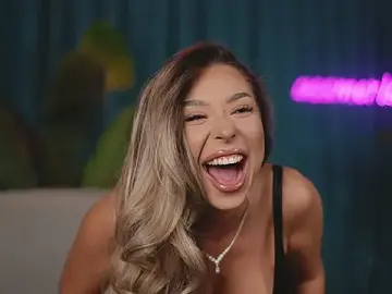 Stripchat Watch Live Sex Cams of Assmerising