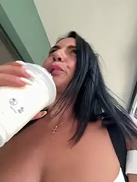 Stripchat Free Live Porn of KimKelly13