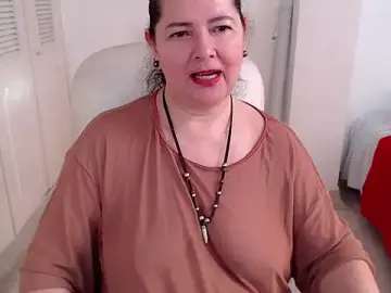 Stripchat Free Live Porn of leonela_69