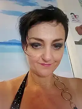 Stripchat Sex Cam of lucillabollente