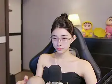 Stripchat Live Sex Cam of XiaoYuBao-