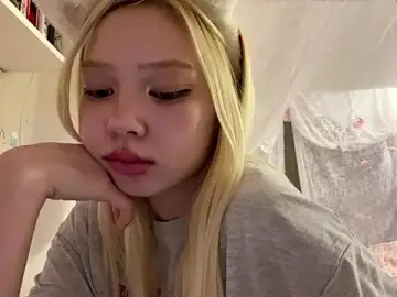 Stripchat Live Sex Cam of LinaFloww