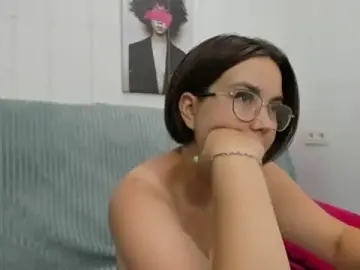 Stripchat Free Porn Cam of Sweetie_Rozzy