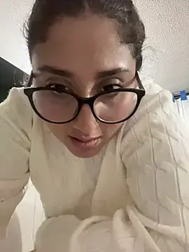 Stripchat Adult Webcam of croftsmila