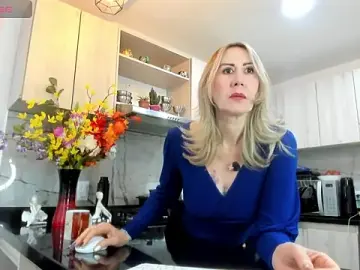 Stripchat Best Webcam of ashleymilf_1