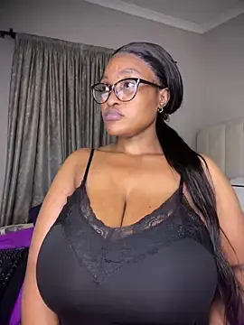 Stripchat Live Porn of Bustygoddess32