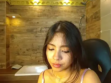 Stripchat Free Porn Cam of Sky_winter