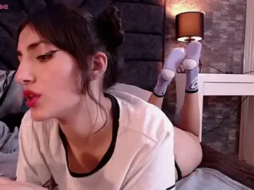 Stripchat Sex Cam of Mily_Fg