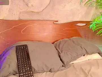 Stripchat Free Porn Cam of alisonn_moon