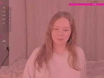 Stripchat Free Live Porn of kira_lm