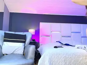 Stripchat Adult Webcams of Samantha_Milf__