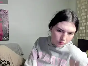 Stripchat Live Porn of Kira_Devi