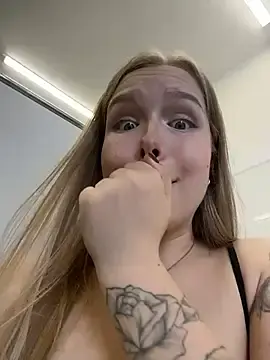 Stripchat Sex Cam of Liza_risky