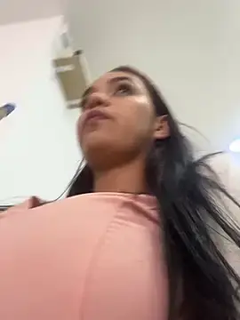 Stripchat Adult Webcams of Sara-77