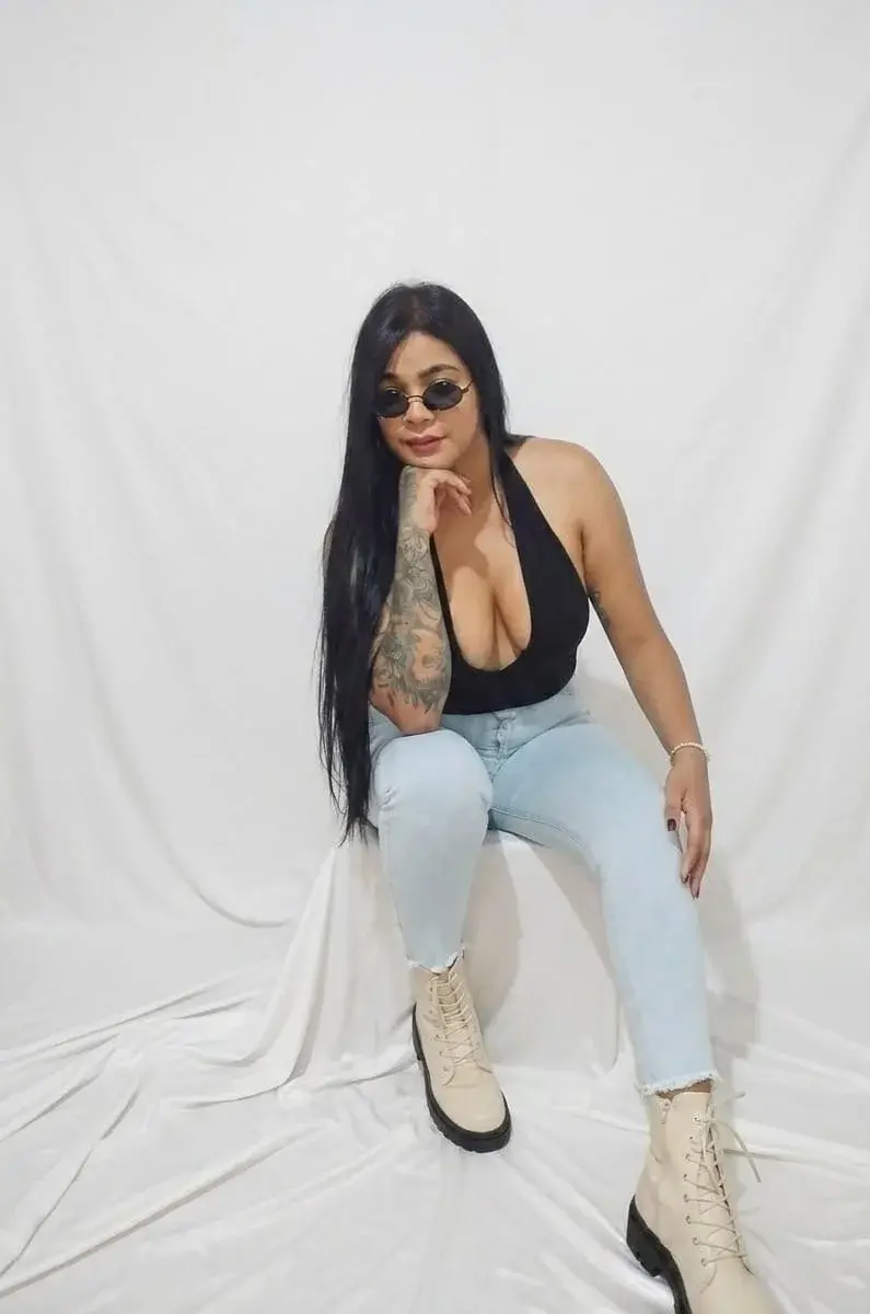 camila_valenciia_