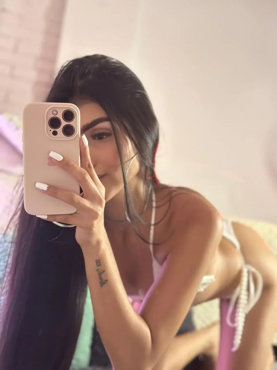 April_Scarlett