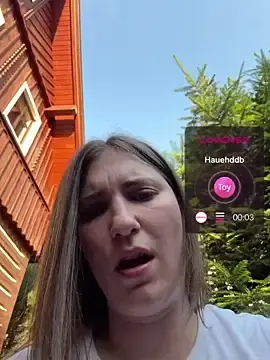 Stripchat Free Porn Cam of ViviVision99