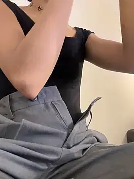 Stripchat Watch Live Sex Cams of soidai_miiu