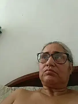 Stripchat Sex Cam of _candi
