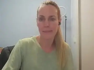 Stripchat Live Sex Cam of Annylove1