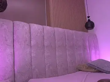 Stripchat Free Porn Cam of violeta_aroca