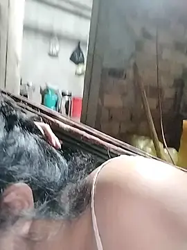 Stripchat Free Live Porn of BigAss-69