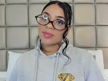 Stripchat Live Sex of lilly_williamss