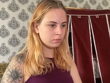 Stripchat Sex Cam of Alismoona