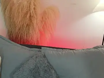 Stripchat Live Sex of mia_roux1