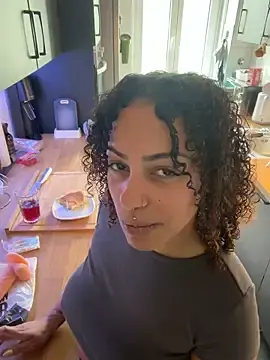 Stripchat Best Webcam of SweetPetiteNoir