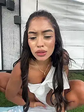 Stripchat Free Porn Cam of MystiqueXXX