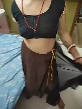 Stripchat Adult Webcam of COUPLLE_VILLAGE