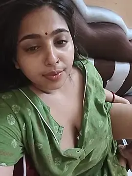 Stripchat Sex Cam of Cute-Simmi69