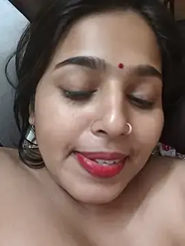 Stripchat Live Sex Cam of Cute-Simmi69